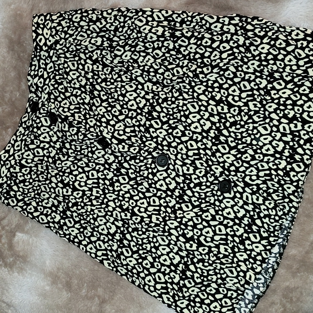 Skirt - Picture 3 of 3